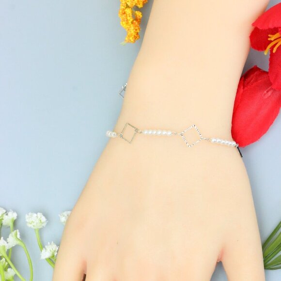 "Elegant & Trendy Bracelet, A Perfect Gift for Women, Thoughtful, EVCH1791 - Picture 10 of 10